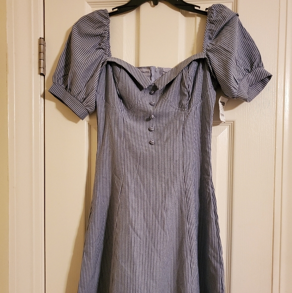 Skater dress - Picture 1 of 7